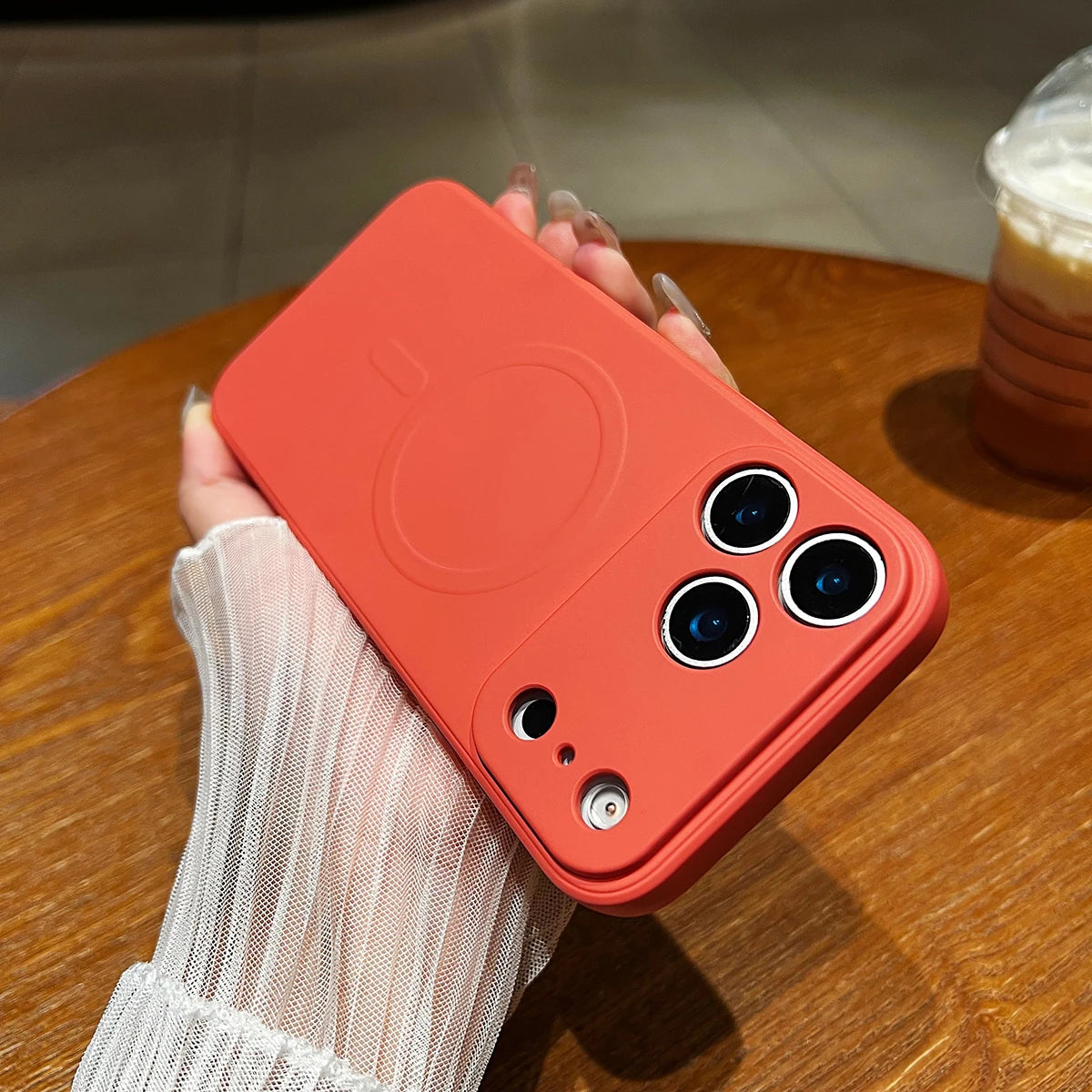 Licoers iPhone 17 Air Magnetic Liquid Silicone Case