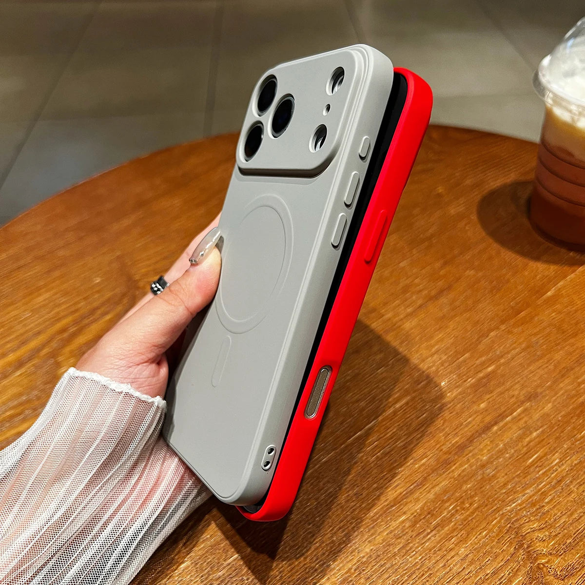Licoers iPhone 17 Air Magnetic Liquid Silicone Case