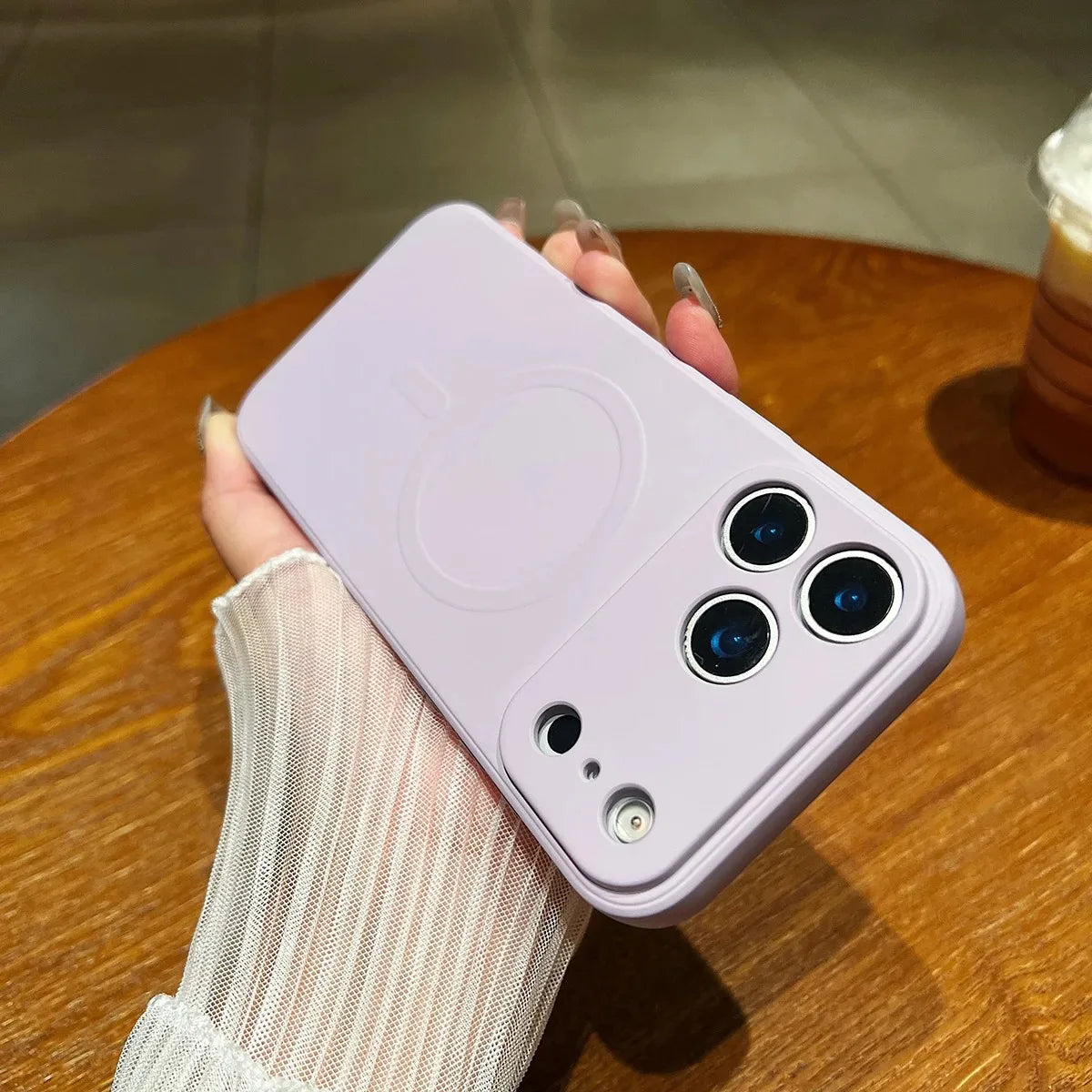 Licoers iPhone 17 Air Magnetic Liquid Silicone Case