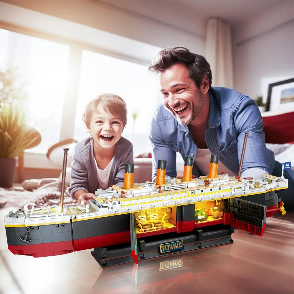 Titanic Building Set With Glacier Display Stand Mini Block Model